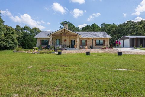 Homes For Sale - 14706 Highway 90<br/> Bedias, TX 77831