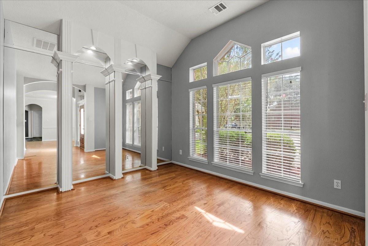 306 Vantage Pointe Circle