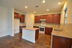 15215 Sunlight Bay Court