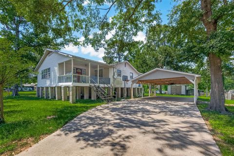 Photo of 25080 Lakeshore Drive, Splendora, TX 77372 (MLS # 68024614)