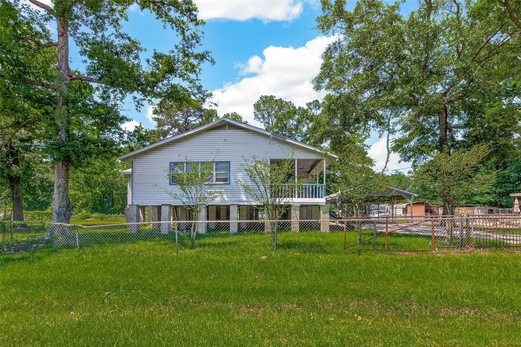 25080 Lakeshore Drive