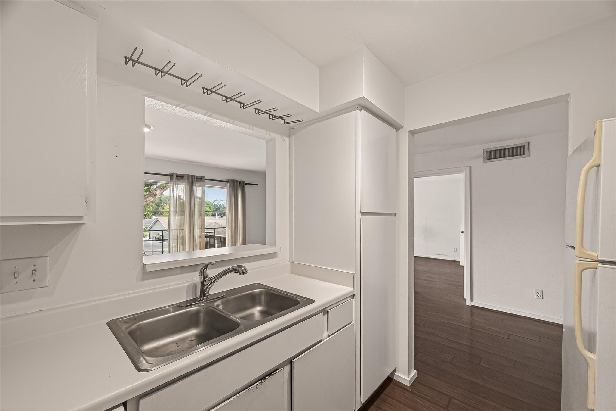 Houston, Texas 77057, United States, 1 Bedroom Bedrooms, ,1 BathroomBathrooms,Residential,Active,208120