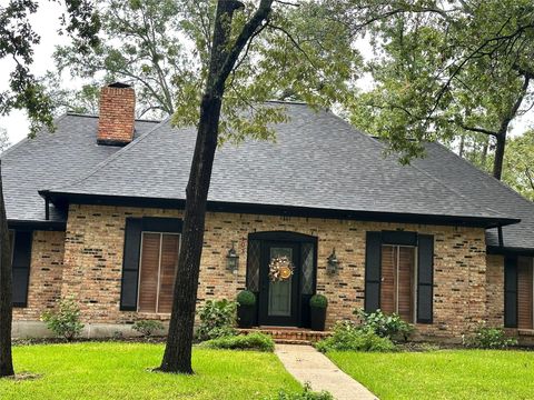 Photo of 103 Wroxton Dr, Conroe, TX 77304 (MLS # 41607164)
