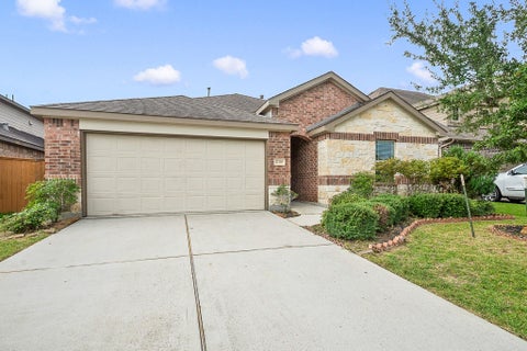 Photo of 12338 Sabine Point Drive, Humble, TX 77346 (MLS # 76615529)
