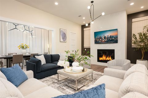 Photo of 917 Thompson Street, Houston, TX 77007 (MLS # 90112307)