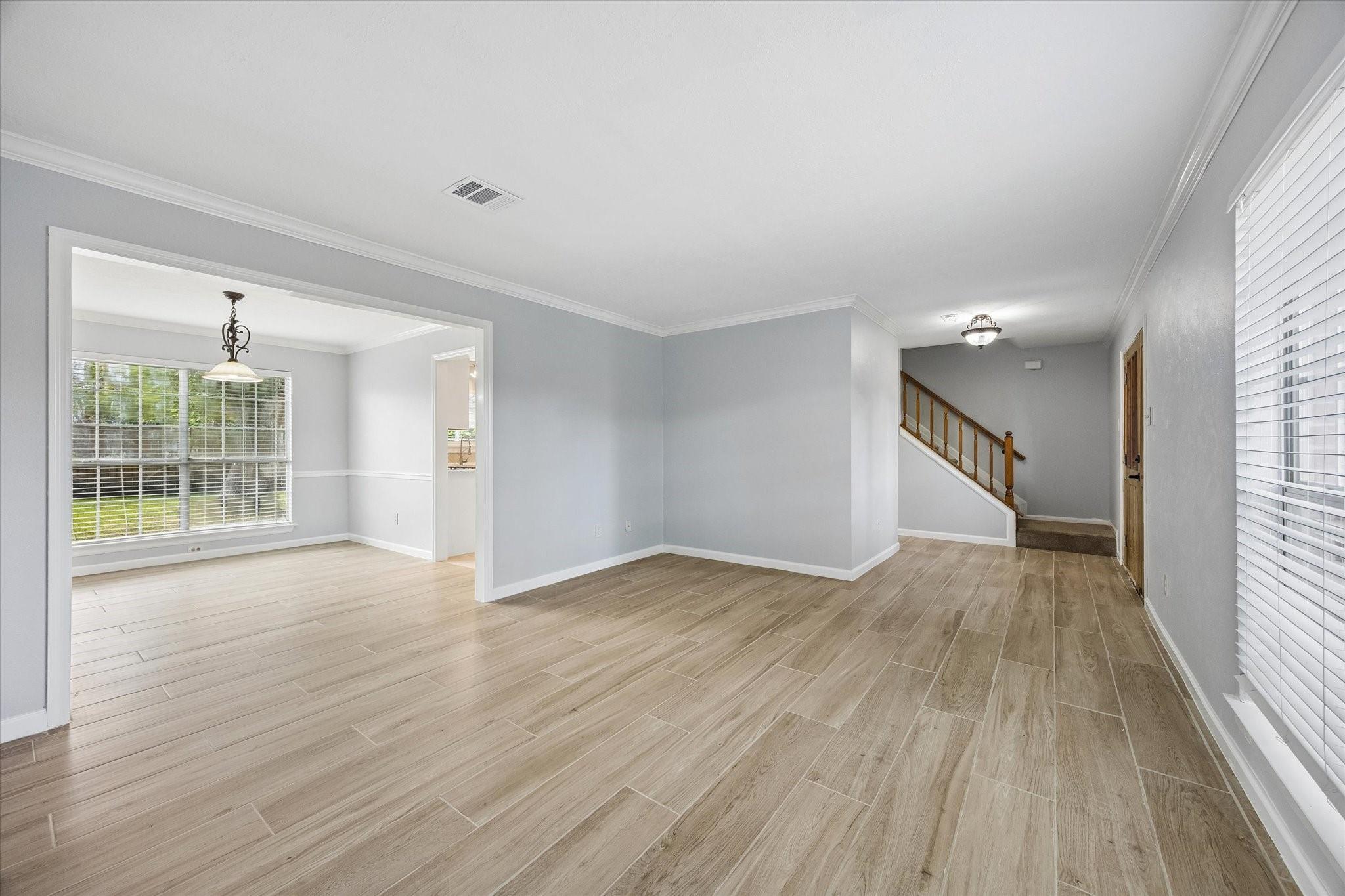 806 Forest Bay Court