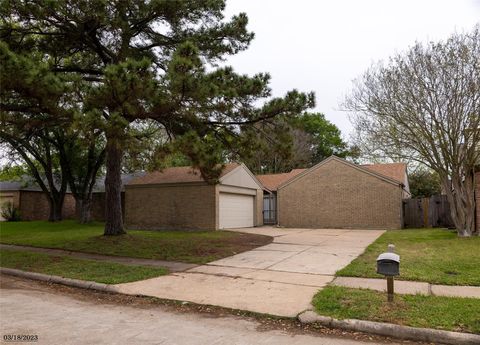Photo of 16714 Britford, Houston, TX 77084 (MLS # 80159875)