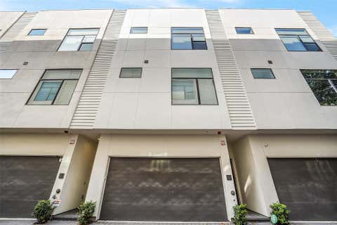 Photo of 1004 California Street #203, Houston, TX 77006 (MLS # 31148910)