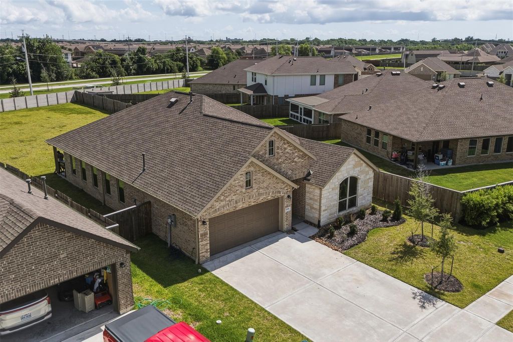 Photo of 2004 Hyde Acres Street, League City, TX 77573 (MLS # 18146460)