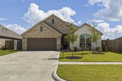Photo of 2004 Hyde Acres Street, League City, TX 77573 (MLS # 18146460)