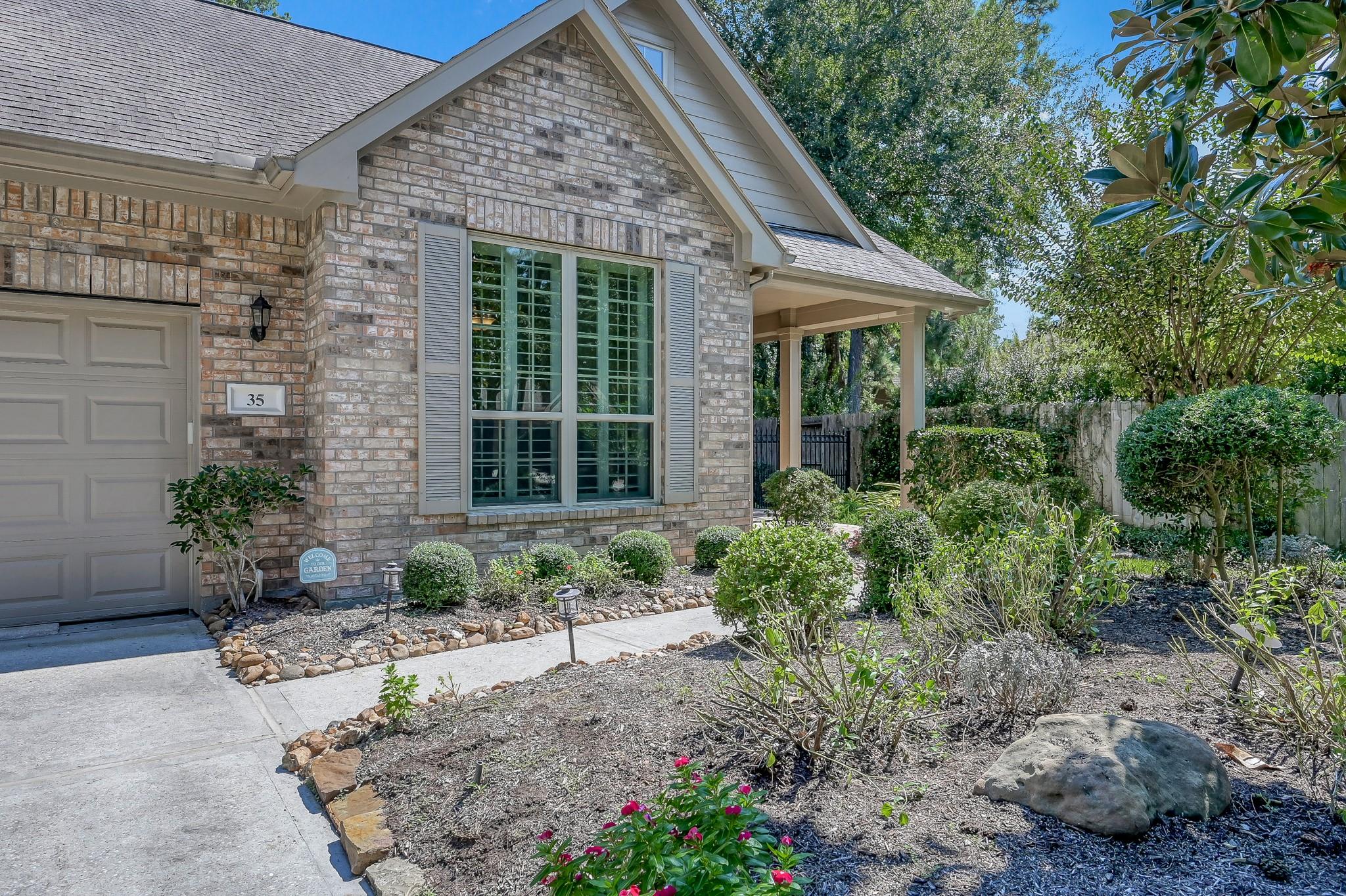 35 E Bellmeade Place