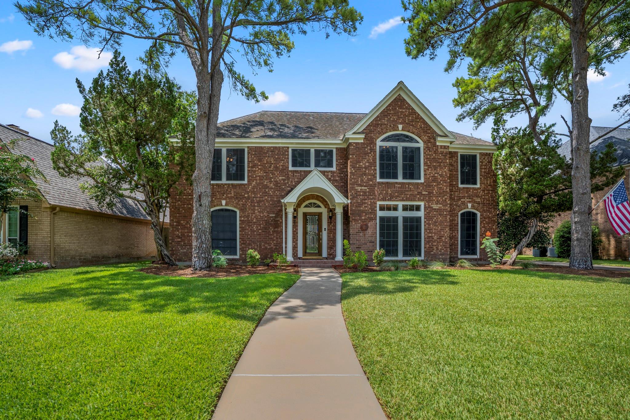 1814 Breezy Bend Drive