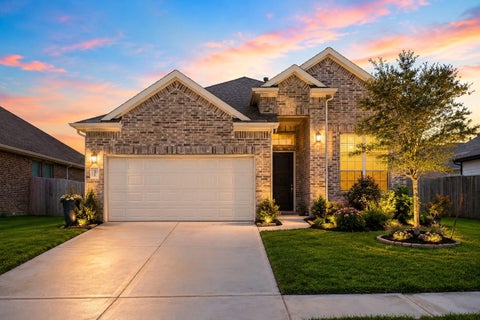 Photo of 8422 Bay Orchard Drive, Baytown, TX 77521 (MLS # 23165288)
