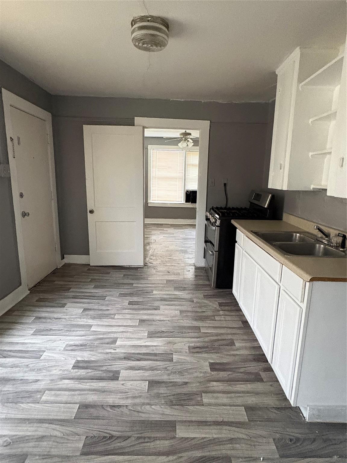 715 W 4th Street