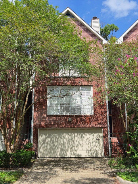 Photo of 4509 Hazard Street, Houston, TX 77098 (MLS # 54183549)