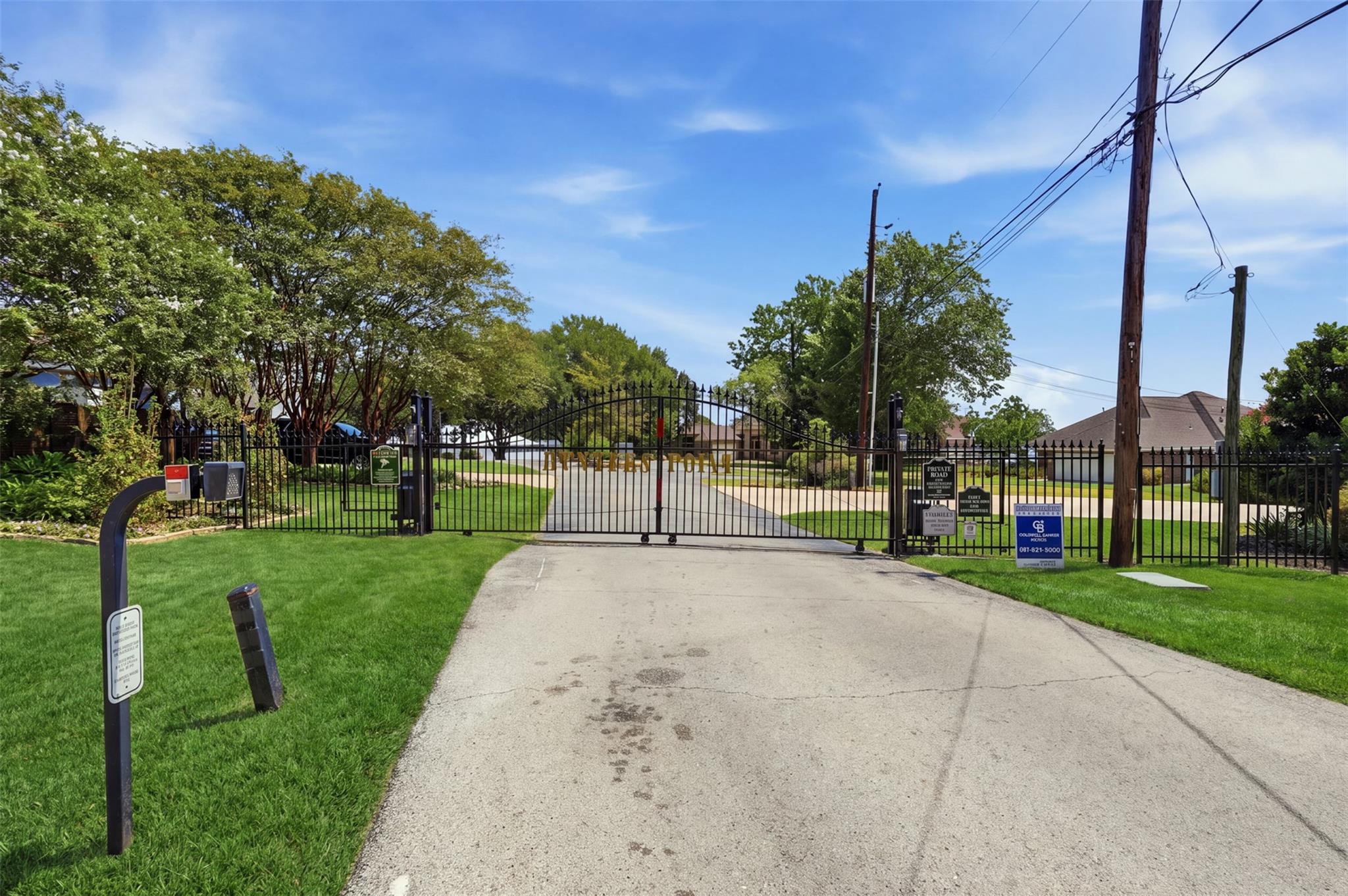 16457 Hunters Trail