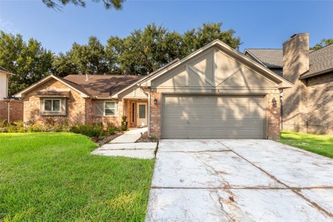 Photo of 1019 Sugar Mountain Court, Sugar Land, TX 77498 (MLS # 29330728)