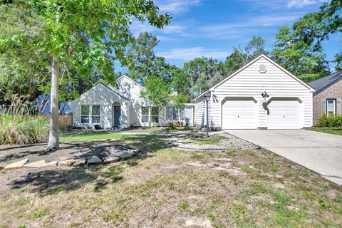 Photo of 7 Bitterwood Court, The Woodlands, TX 77381 (MLS # 72277079)