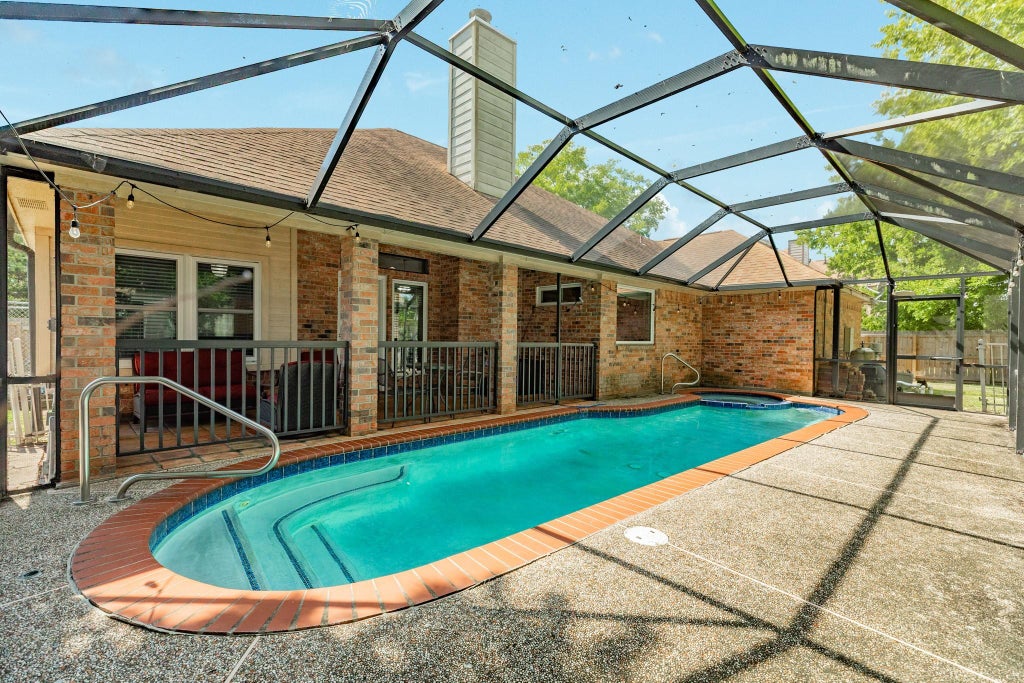 Photo of 57 Peppermint Court, Lake Jackson, TX 77566 (MLS # 96750504)
