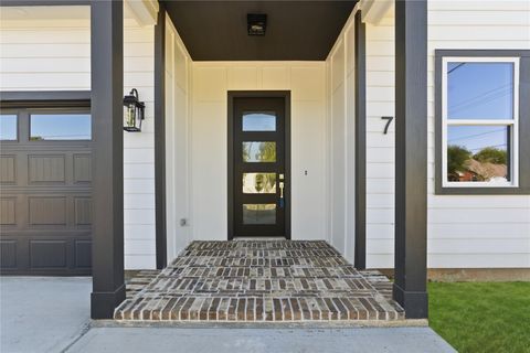 704 S Carroll La Porte TX 77571