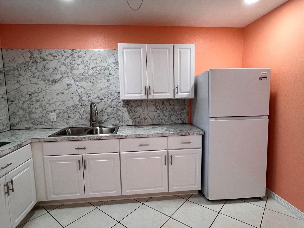 Photo of 10519 Silver Oak Lane #A, Houston, TX 77038 (MLS # 15844086)