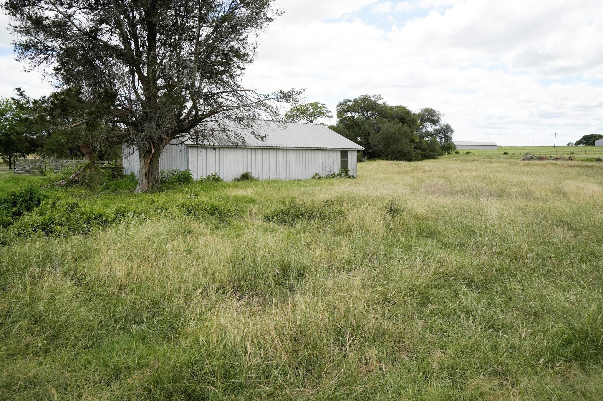 1432 S Knezek Road