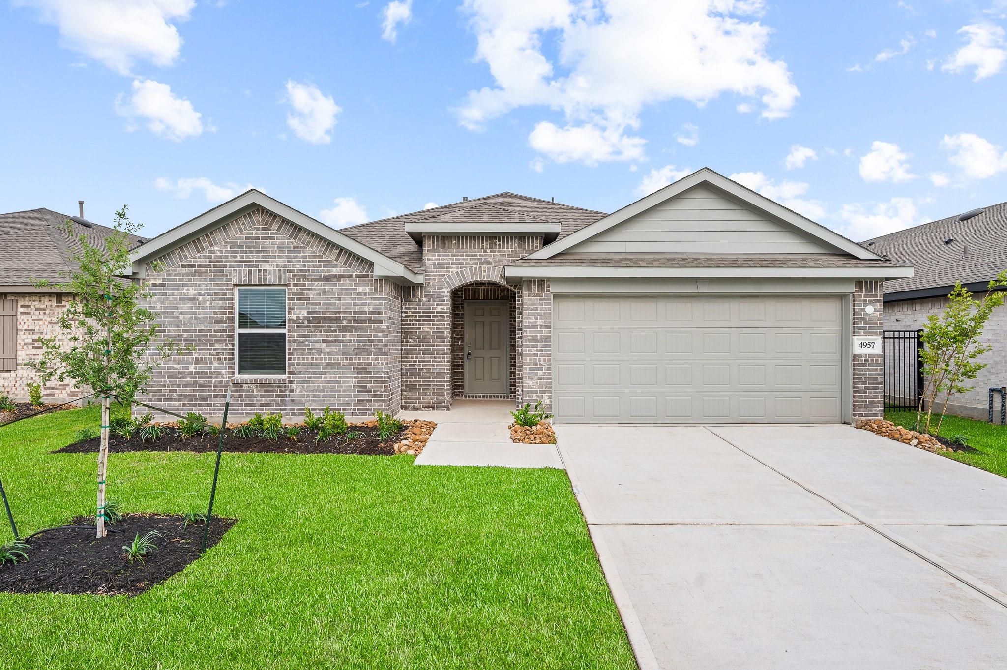 6011 Bella Breeze Dr