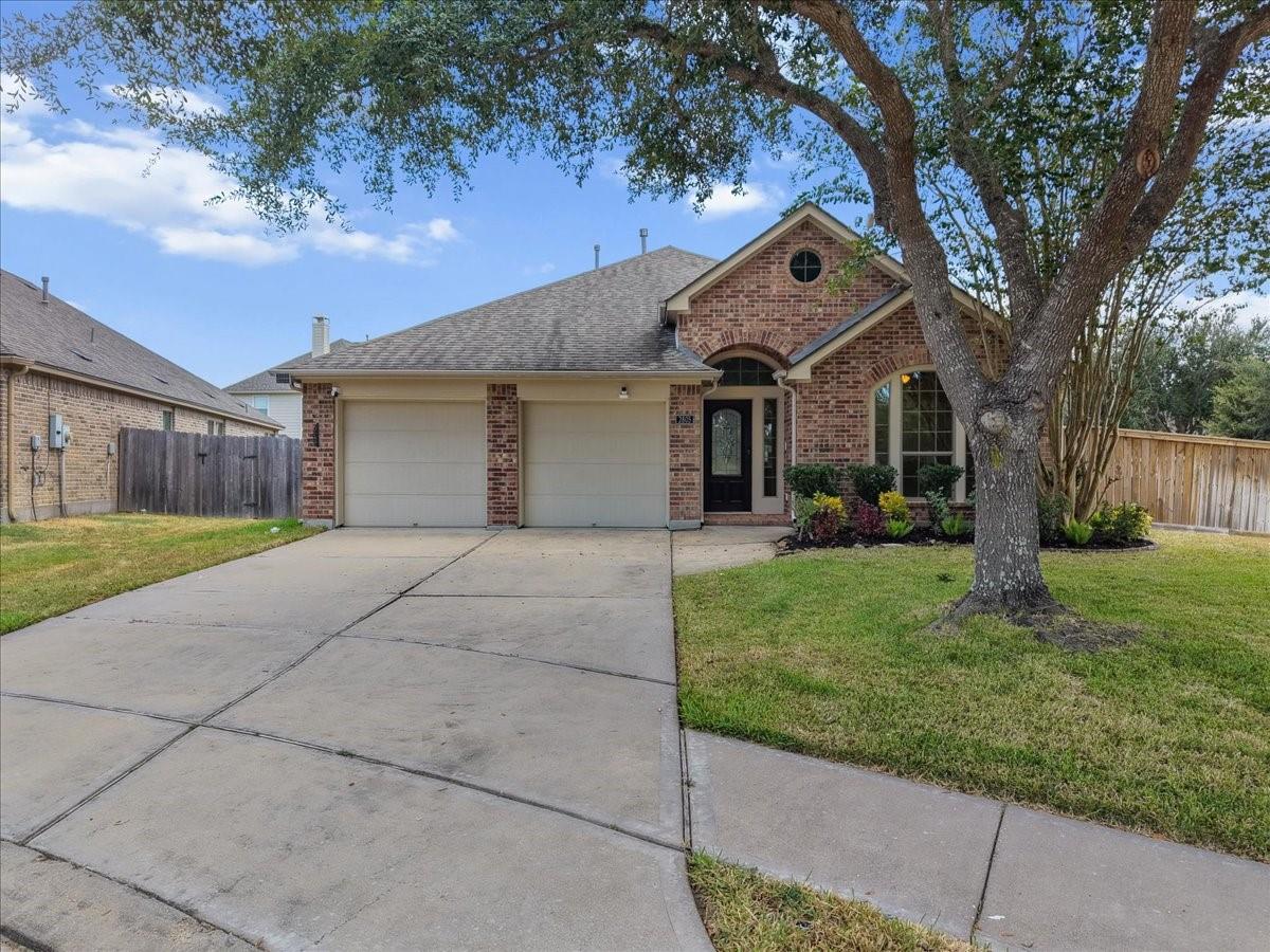 2805 Enchanted Lake Drive