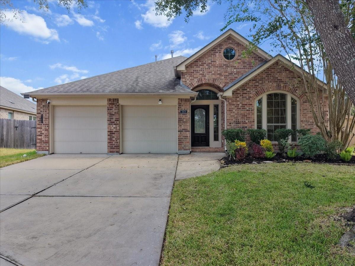 2805 Enchanted Lake Drive