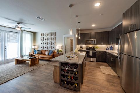 Apartment For Rent - 15915 Kingfield Drive #2203<br/> Houston, TX 77084