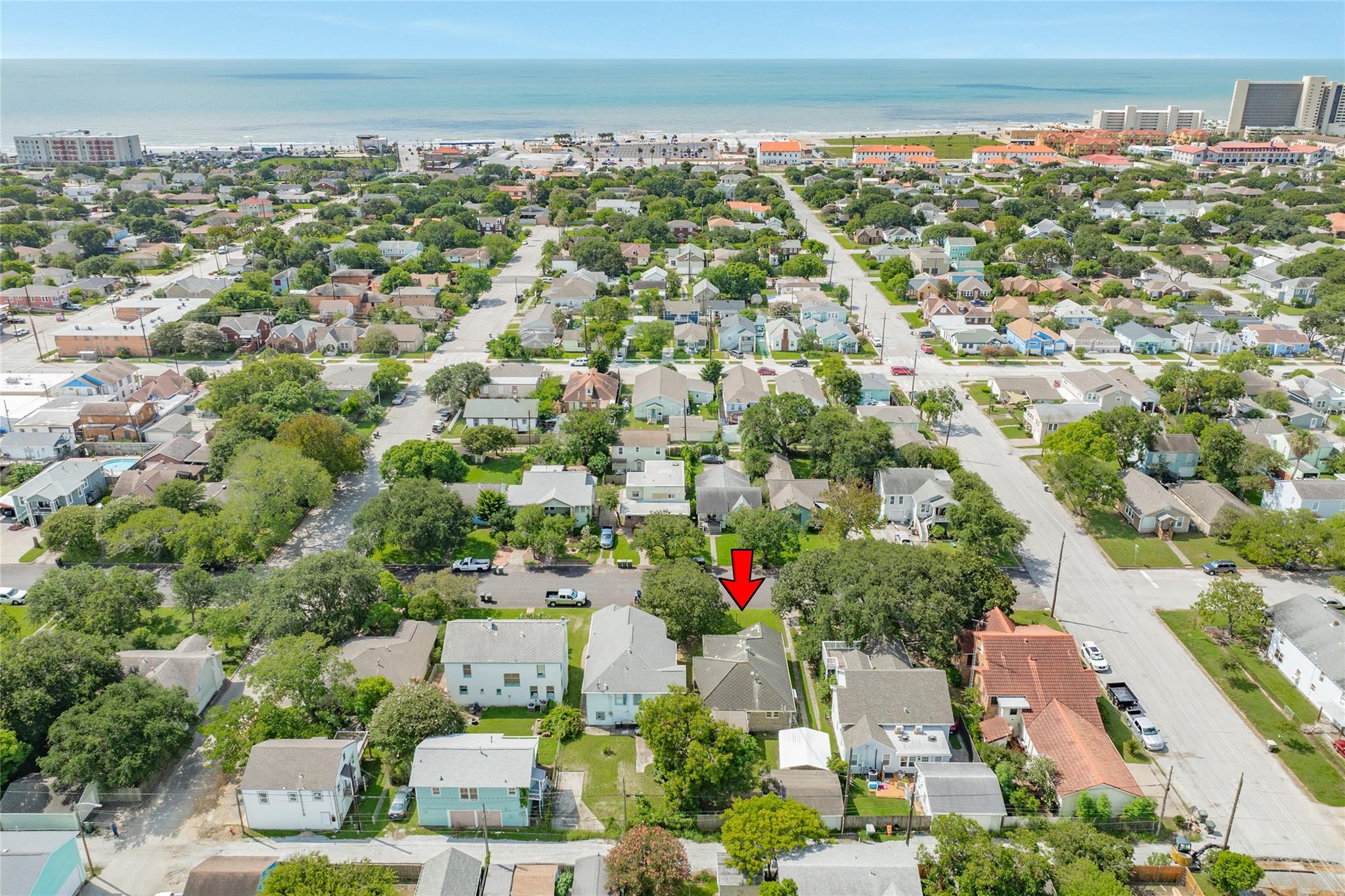 4618 Avenue R 1/2
