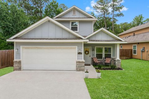 Photo of 719 Cherokee Drive, Montgomery, TX 77316 (MLS # 91972417)