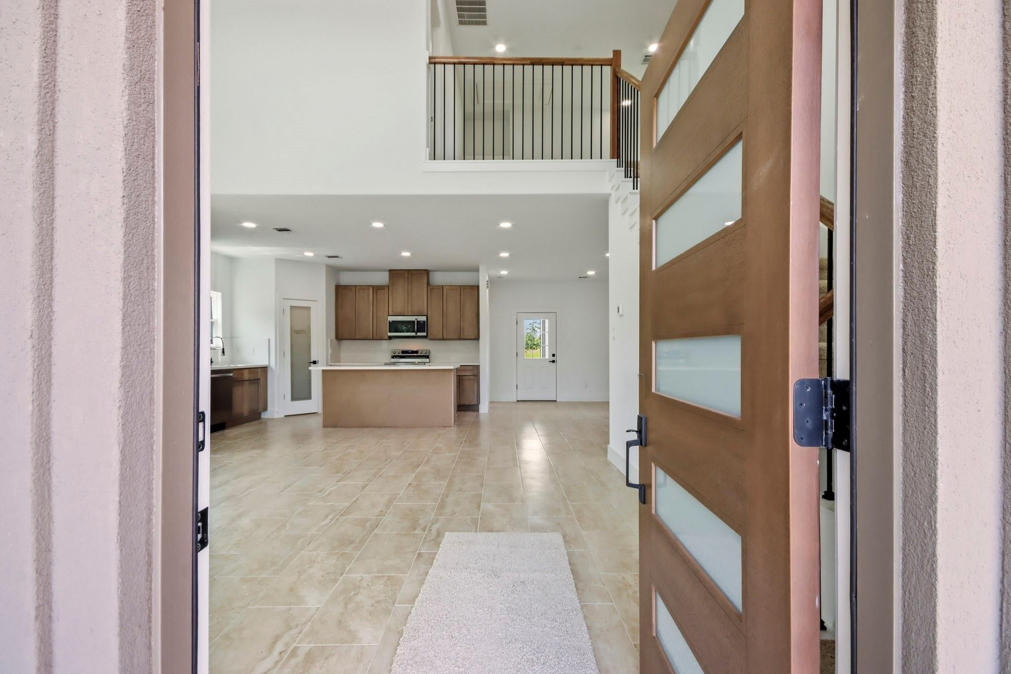 17307 Crows Nest Way