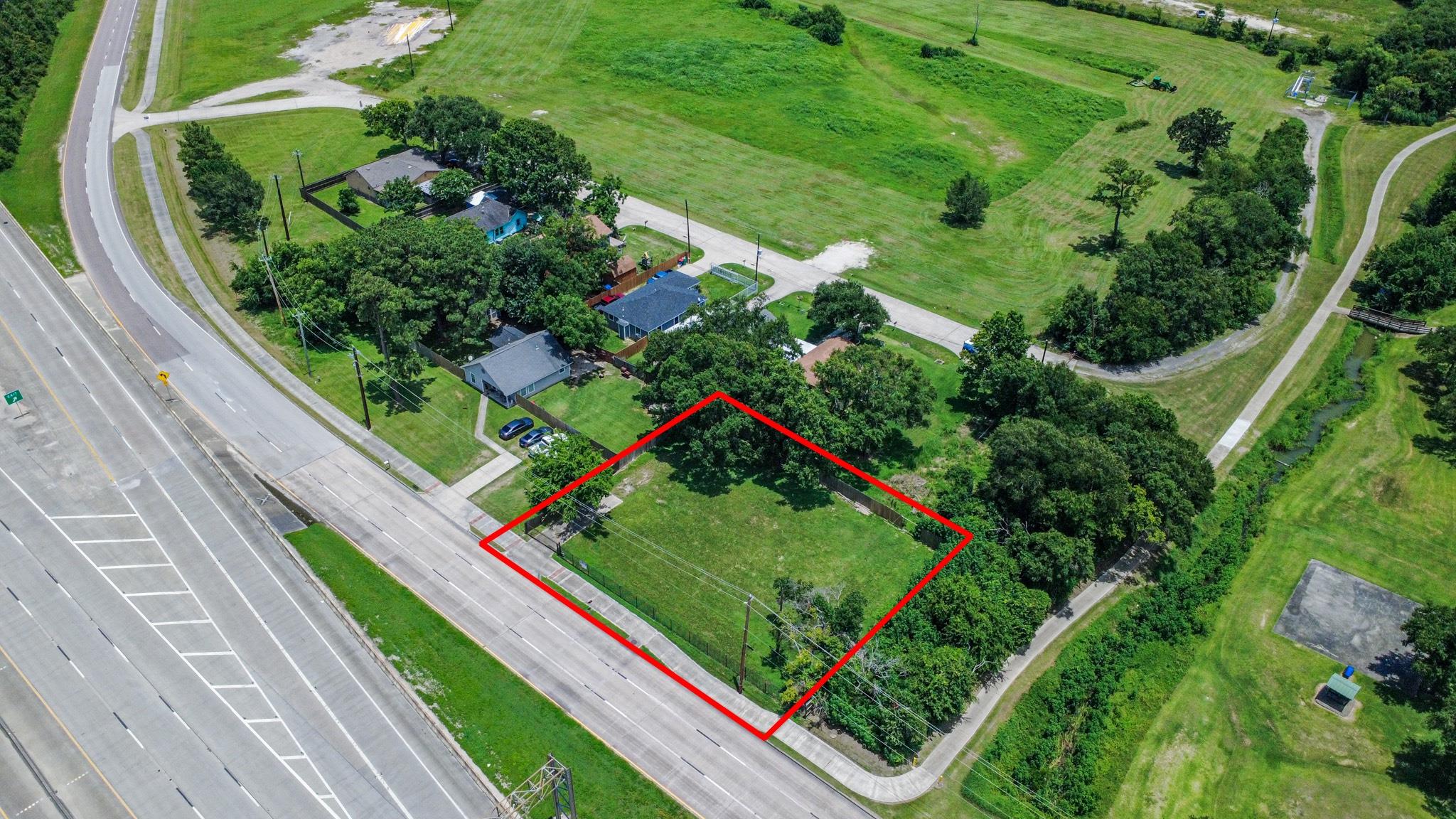 302 N Highway 146