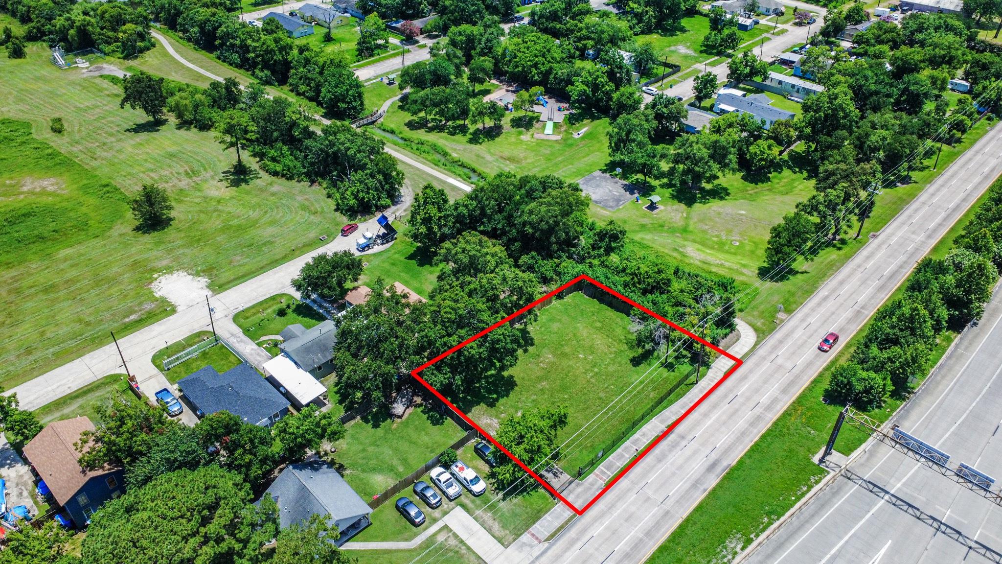 302 N Highway 146