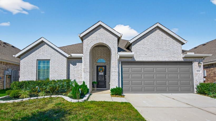 22121 Oakland Meadows Lane