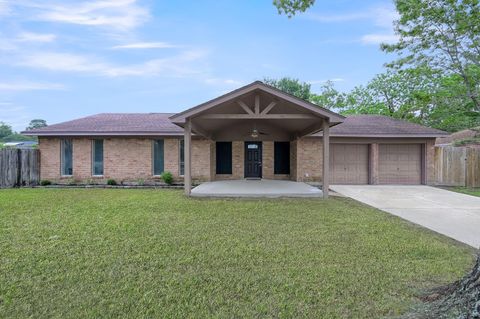 Photo of 29318 Waltham Street, Spring, TX 77386 (MLS # 44276327)