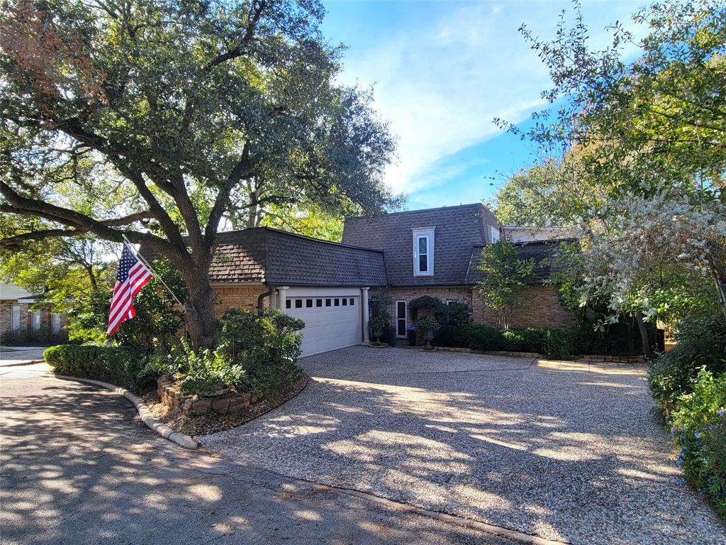 Photo of 709 Palmer Drive, Conroe, TX 77302 (MLS # 97570939)