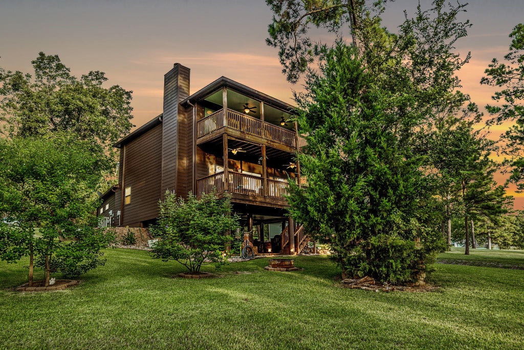 Photo of 48 Hillsborough Drive, Huntsville, TX 77340 (MLS # 79150467)