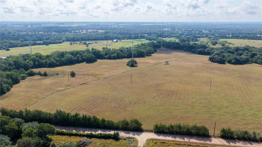 Photo of 2 Zetter Road, Brenham, TX 77833 (MLS # 56715548)