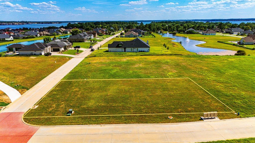 Photo of 10933 Dauphine Street, Willis, TX 77318 (MLS # 65650608)