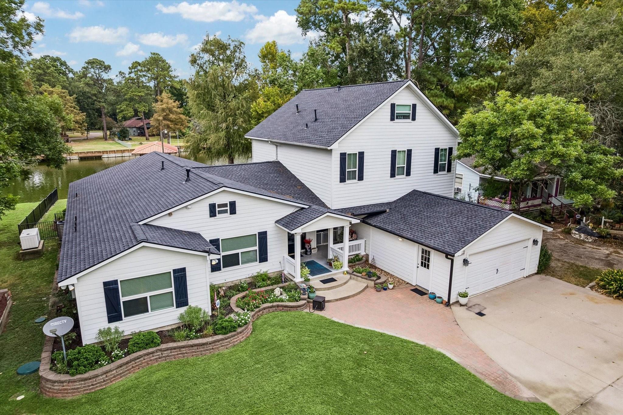 11 Lake View Drive