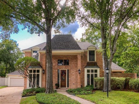 Photo of 755 Last Arrow Drive, Houston, TX 77079 (MLS # 47275861)