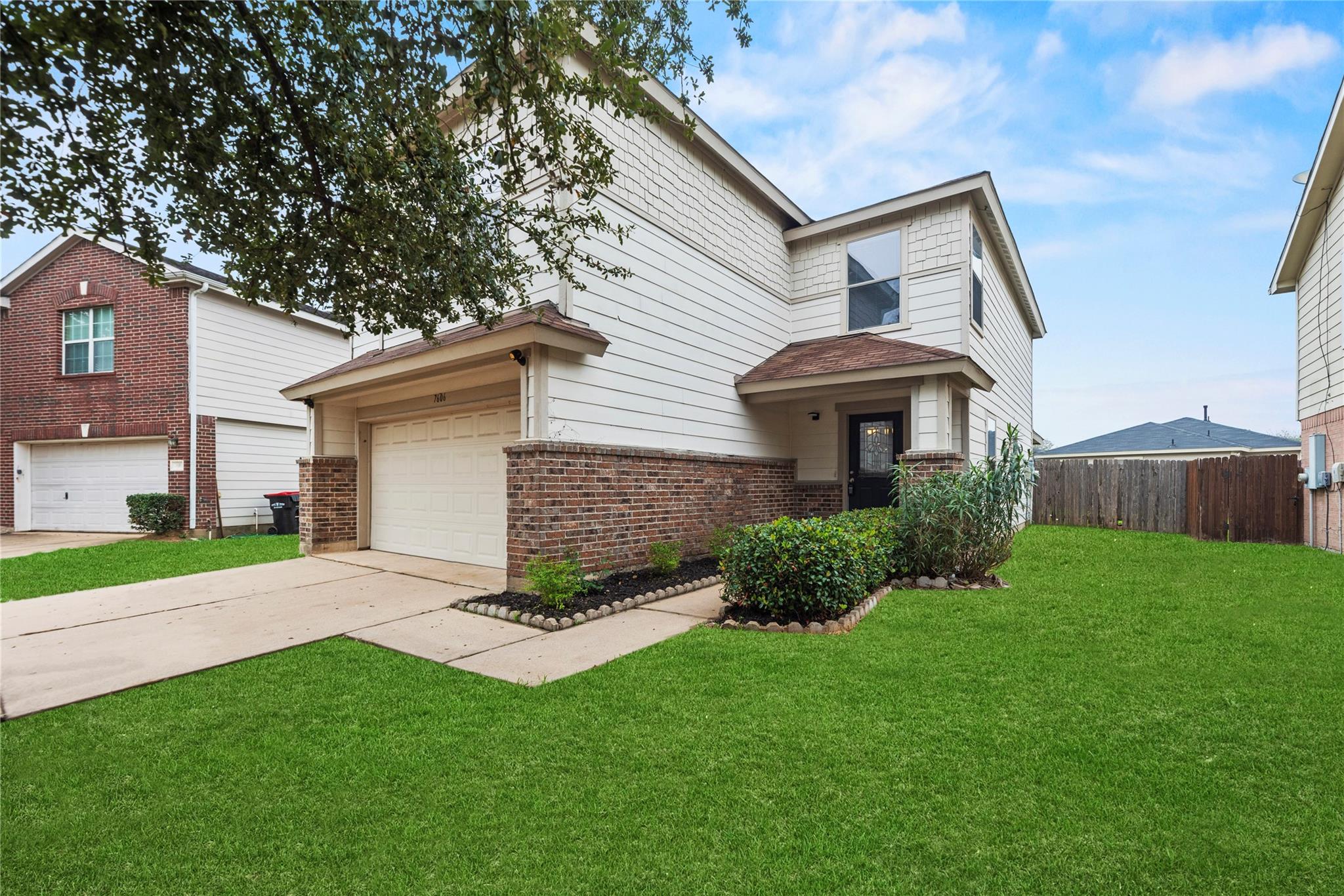 7606 Hillsdale Park Court