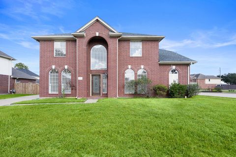 Photo of 1802 Coretta Court, Fresno, TX 77545 (MLS # 66847894) Photo of 1802 Coretta Court, Fresno, TX 77545 (MLS # 66847894)