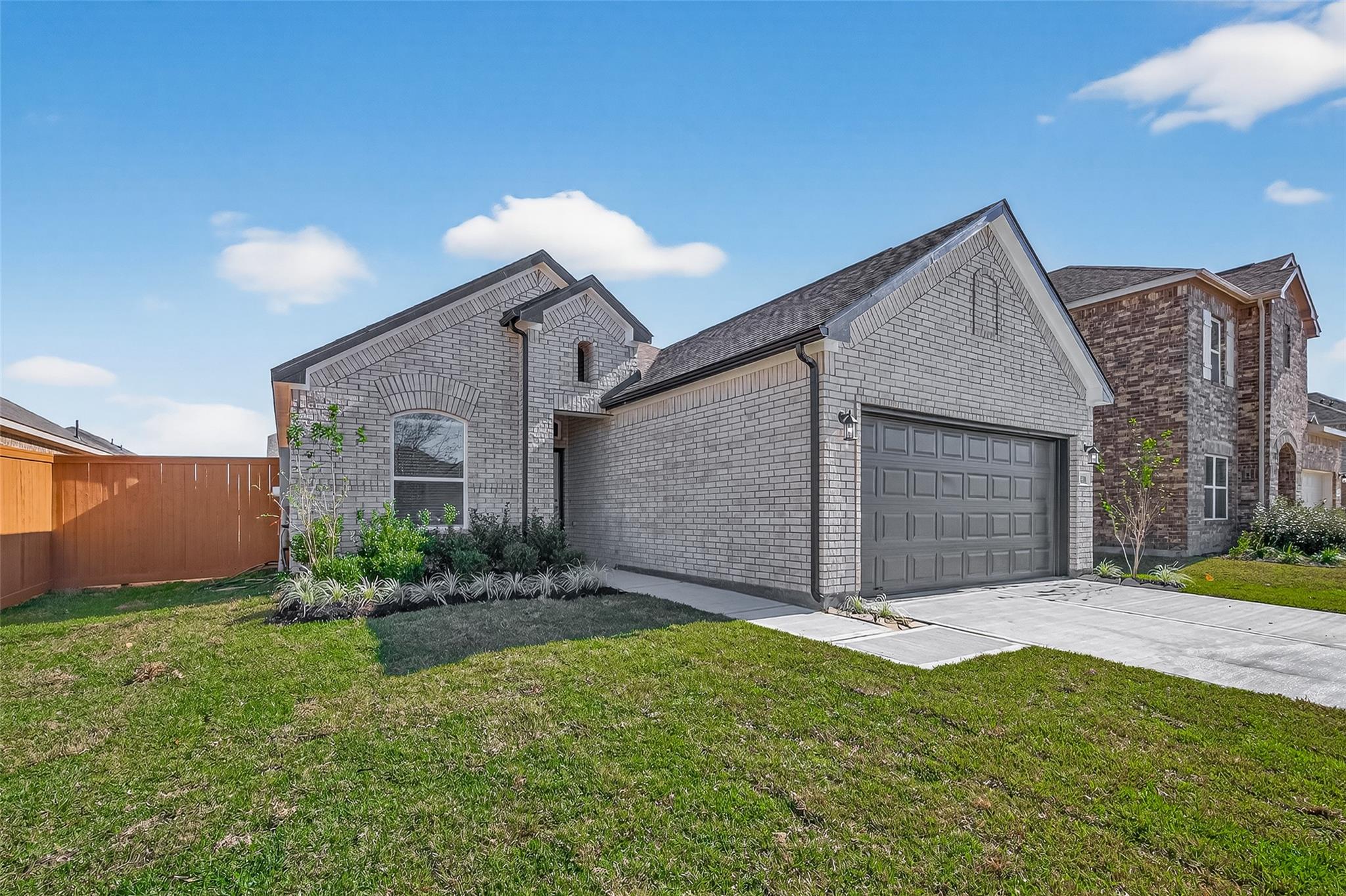 2220 Manila Lane