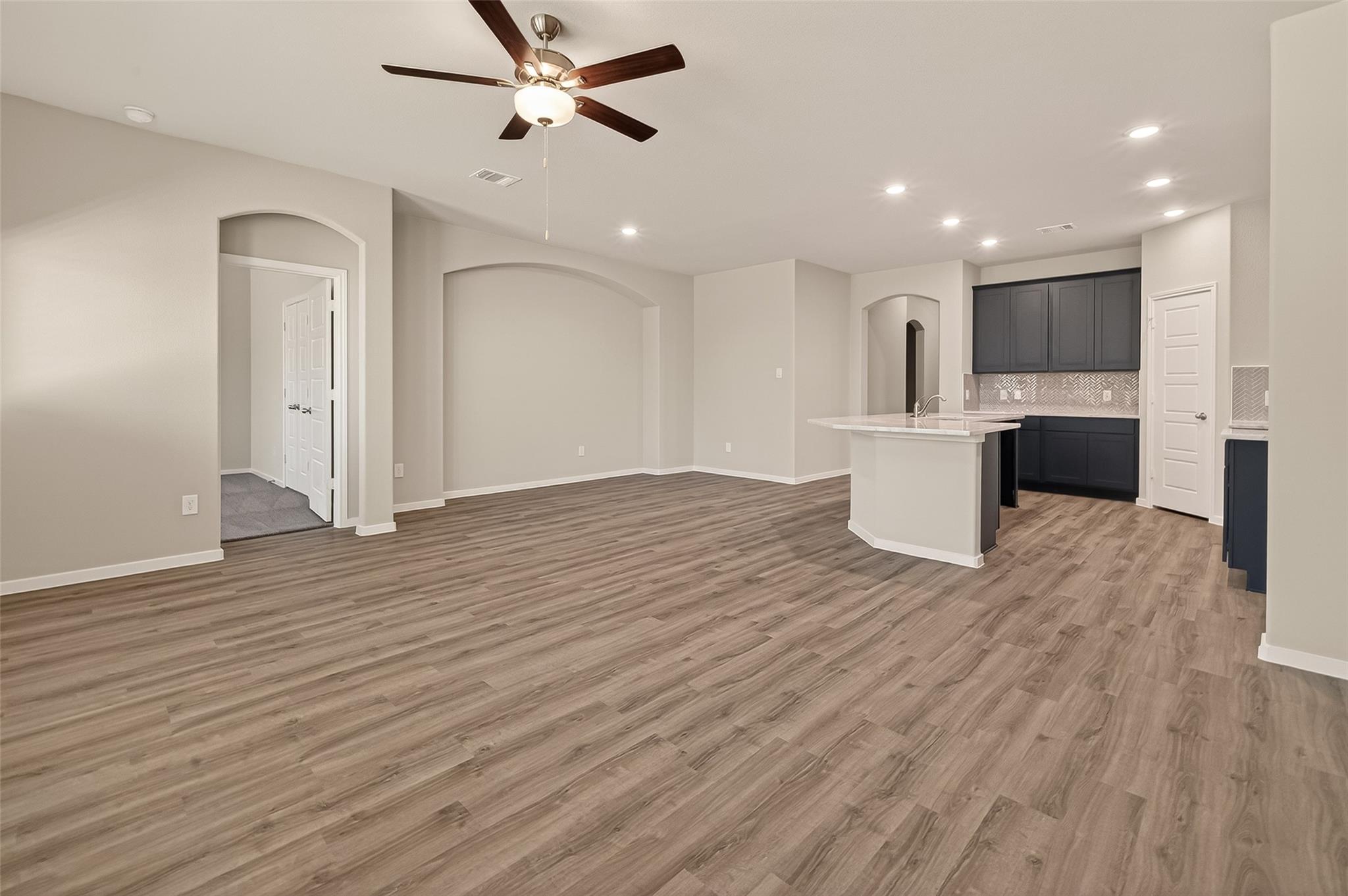 2220 Manila Lane