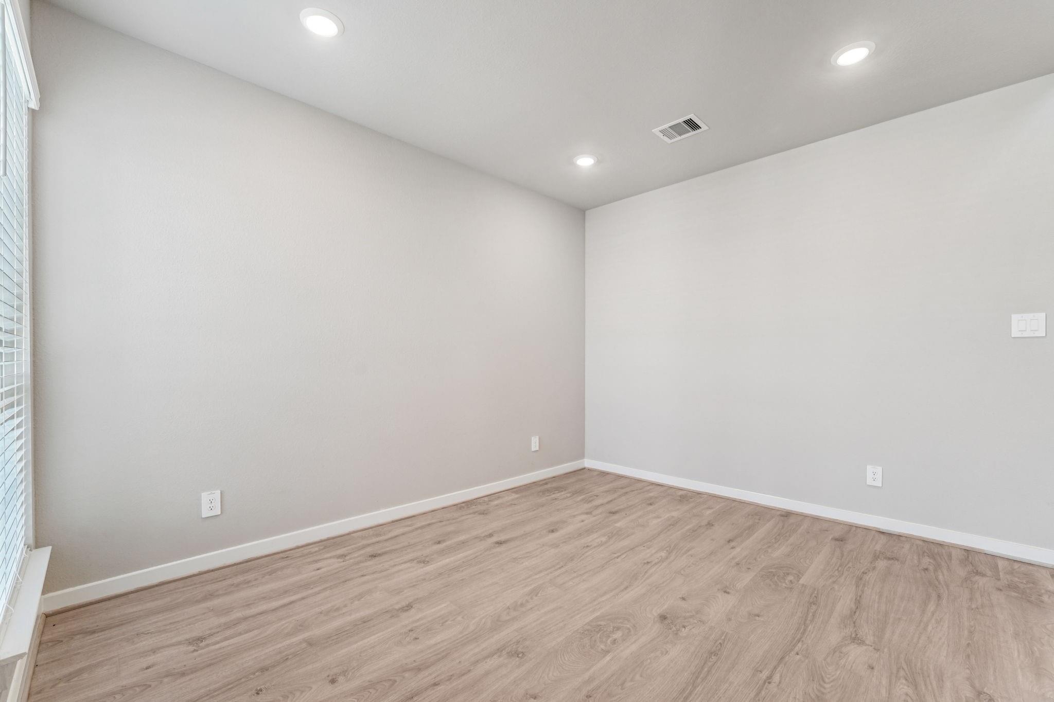 2803 Clapbread Lane