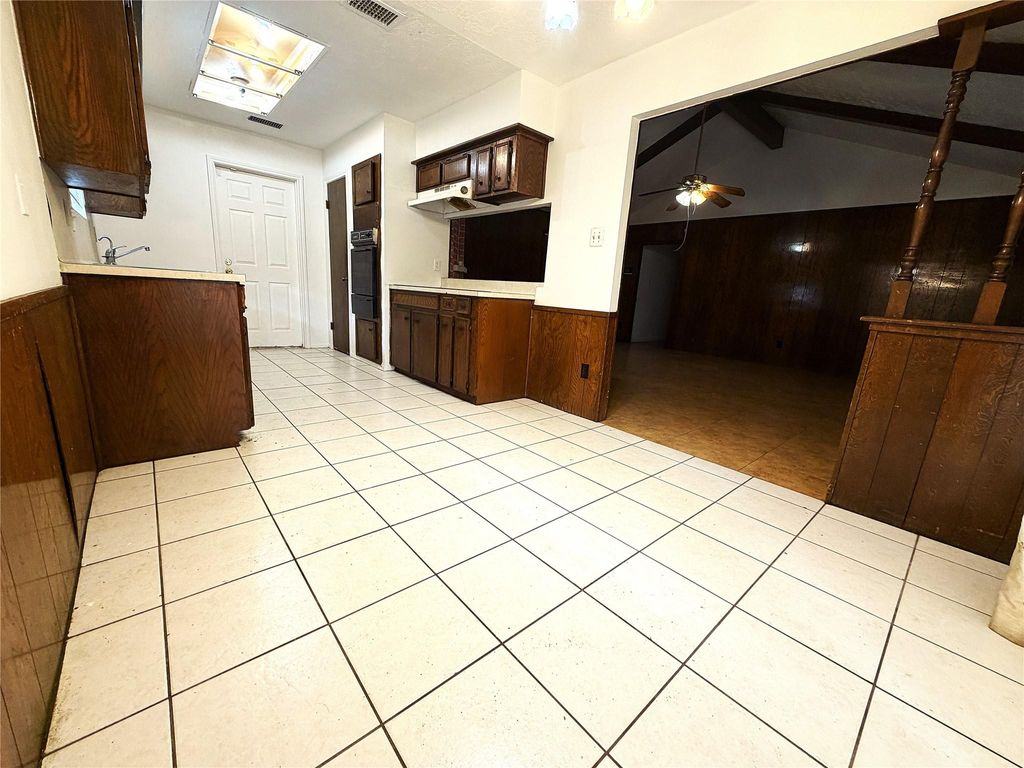 Photo of 12839 Glenwolde Drive, Houston, TX 77099 (MLS # 33854834)