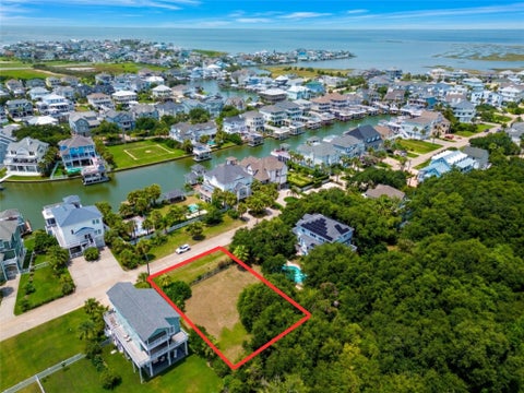 Photo of 3435 Eckert Drive, Galveston, TX 77554 (MLS # 25103724)